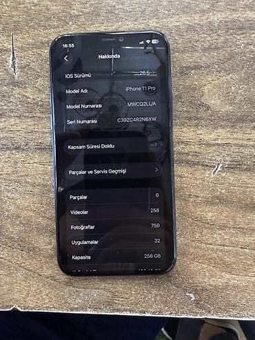 IPhone 11 Pro, 256 GB, Face ID — 4