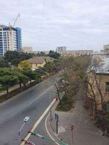 ist petrol tbilisi prospekti: Bakı, 2 otaqlı, Köhnə tikili, m. Qara Qarayev, 65 kv. m — 1