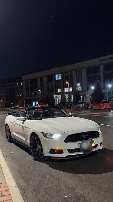 Avtomobil satışı: Ford Mustang Convertible – ağ rəng, açıq tavanlı sport kupe — 2
