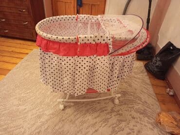 uşaq jaketi: Çıxarılmayan beşikli araba, Yaş: 1-6 ay — 2