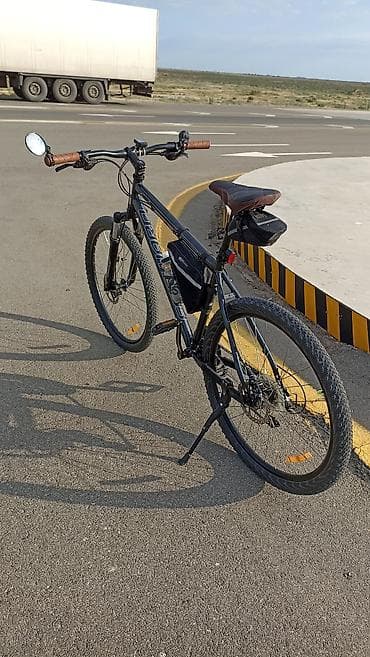 İdman velosipedləri: Dağ tipli velosiped – Forward markası Xüsusiyyətlər: - Yüngül və — 1