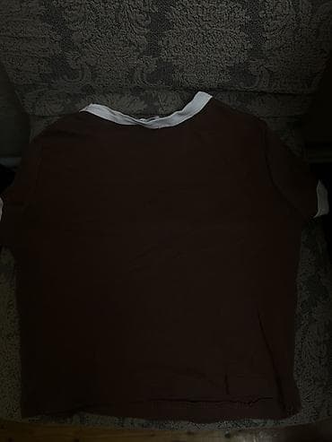 crop geyim: Qadın T-shirt (crop model) – “MOUNTAIN AREA” printli - Rəng: qəhvəyi — 4