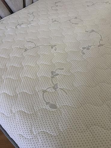 matras üstü döşək: Ortopedik döşək üstü (topper) - Ölçü: təxminən 160x200 sm (iki — 2