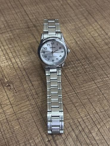 Yeni, Qol saatı, Casio, rəng - Gümüşü