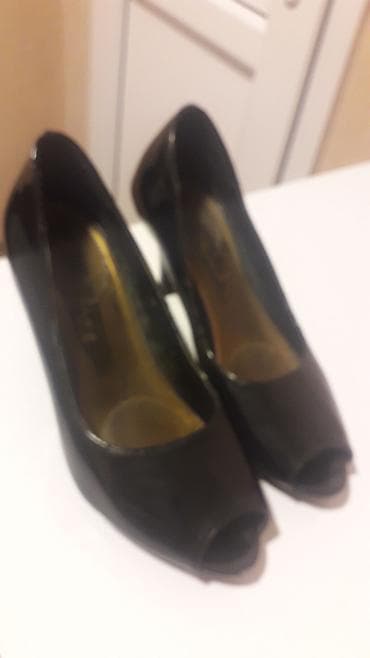 Ölçü: 36, rəng - Qara, İşlənmiş