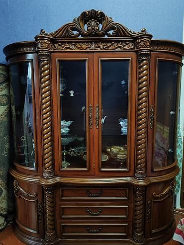 Yeni kimi sıfır tər təmiz servant. Heç bir problemi yoxdur, səliqəli