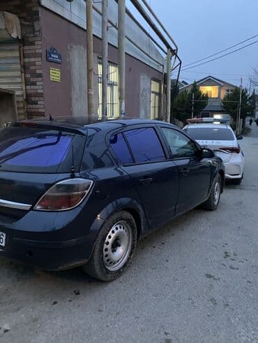 Opel Astra: 1.4 l | 2009 il 430000 km Hetçbek