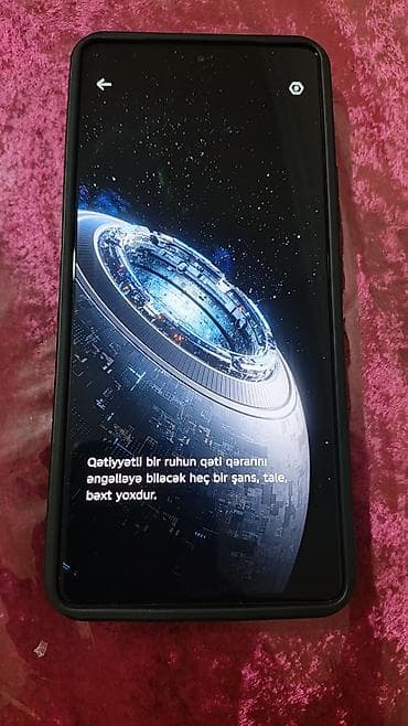 uz masaj alətləri: Smartfon – arxa tərəfində LED işıq zolaqları olan model (MagSafe tipli — 2