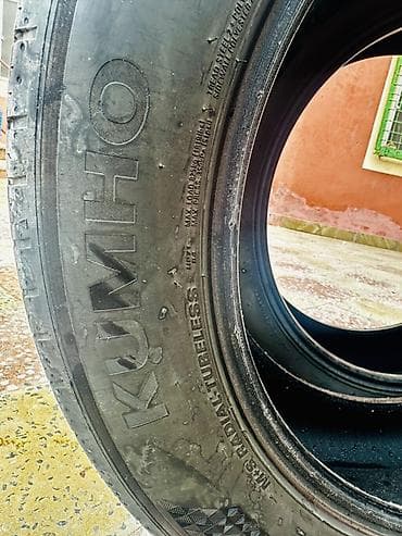 disk priora: Şin Kumho 235 / 55 / R 19 — 1