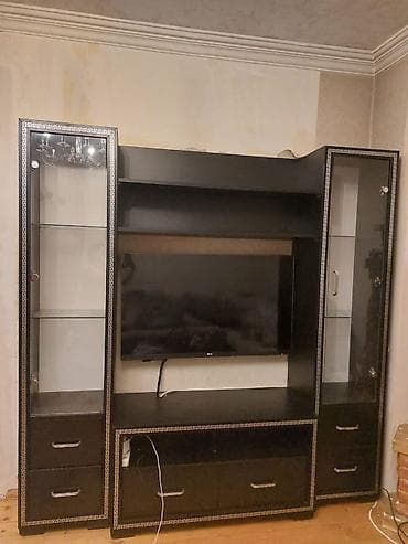 tv stend: Qonaq otağı üçün modul TV stend/vitrin dəsti - Rəng: qara, kənarlarda — 1