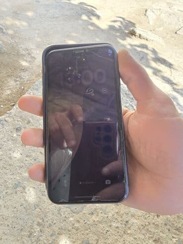 iphone 11 yigilma: IPhone 11, Qara — 1