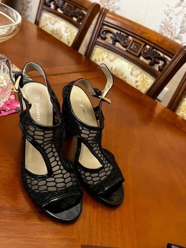 basanoşkalar 2023: Ölçü: 36, rəng - Qara, Yeni — 2