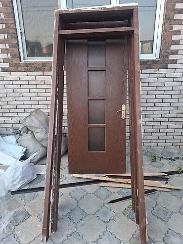 Bərkidici məhsullar: Qonaq otağı üçün İşlənmiş Otaq qapısı Plintus ilə, Zəmanətsiz, Ünvandan götürmə — 1