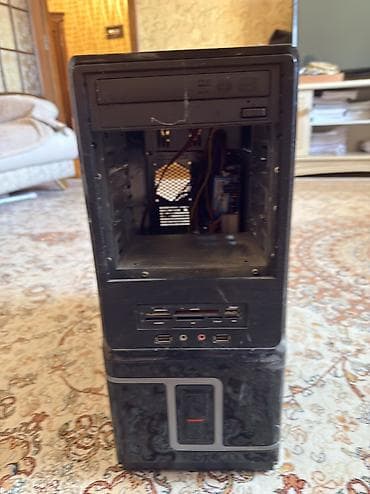 korpuslar: Masaüstü kompüter korpusu (ATX/microATX üçün) - Qarşı panel: 5.25" — 4