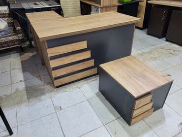 təzə mebellər: Mudur desdi Yenidir. keyfiyyet syper. uzunluq 140 sm en 70 sm — 1