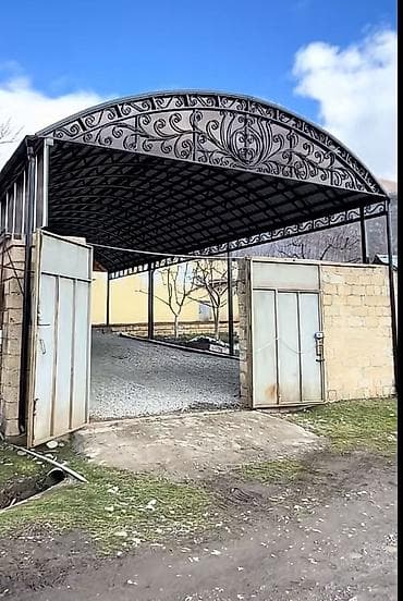 dam ustalari: Dekorativ metal karkaslı geniş üstüörtülü meydança (naves/avtomobil — 1
