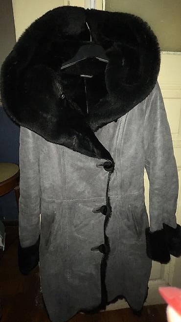 Paltolar: ❄️ Yeni dublyonka – həm isti, həm də çox dəbli Ölçü: M/L Material — 2