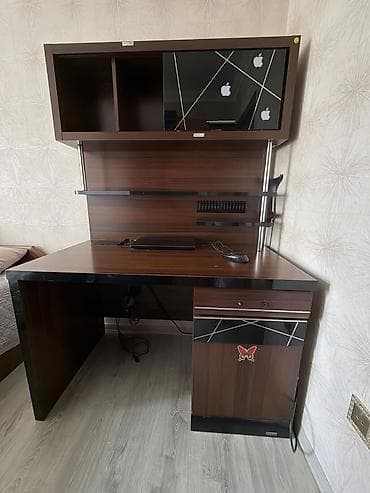 məktəb pencəyi: Oğlan və qız üçün, İşlənmiş, Yazı masası — 1