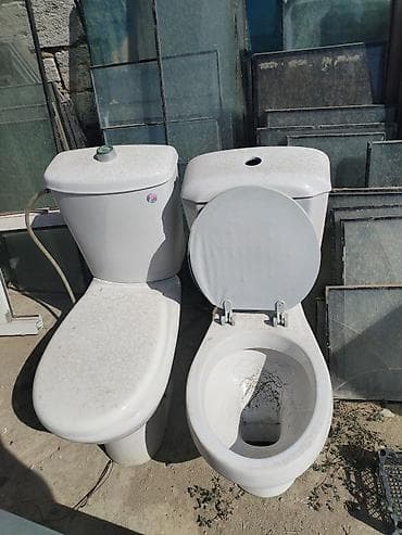 utu santexnik: Unitaz dəsti – 2 ədəd - Material: keramika - Rəng: ağ - Komplektasiya — 2