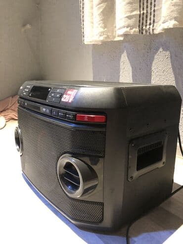 Maqnitofonlar: LG portativ audio sistemi - Güc: 220W RMS - Girişlər: USB port — 5