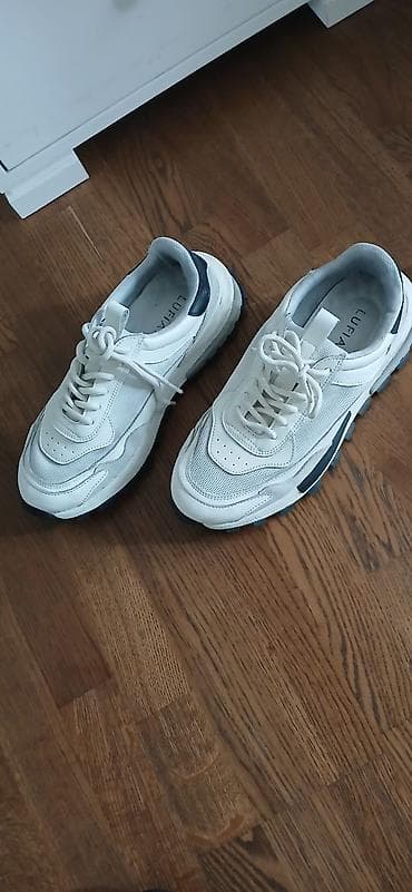 Кроссовки и спортивная обувь: LUFİAN brendindən ayaqqabı əla vəziyyətdə 4 ay çox az işlənib 120 azn — 1