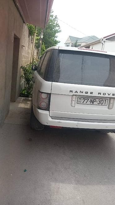 Land Rover Range Rover: 3.6 l | 2010 il 250000 km Kupe