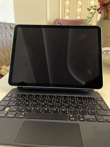 Другие планшеты: Ipad air 4 64 GB M1 Çipi Var 2-3il əvvəl dubaydan magic keyboardla — 1