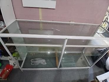 levent mebel: 3 eded 1.50 eninda vitrin satılır 1 ededin qiymeti 45m . 1 eded — 2