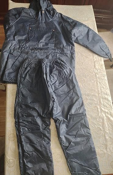 yagis geyimi: Suya və küləyə davamlı üst-geyim dəsti - Komplekt: kapüşonlu anorak — 1