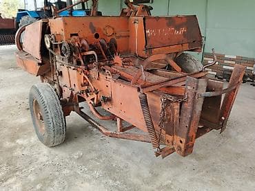 bu avtomobil traktor variantı: Satlir piresbagalayan normal vəziyyətdədi ramada karofkada apartda — 3