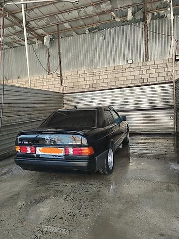 w204 r18 amg: Mercedes-Benz 190 (W201): 2.2 l | Sedan — 2