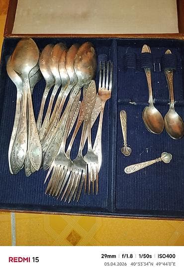 çay servizi: “Kişi süfrəsi” yazılı orijinal qutuda sovet dövrünə aid süfrə — 2