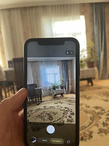 iphone 11 teze: IPhone 11, Qara — 8