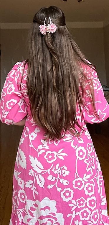 libas: • Vəziyyəti: Cəmi bir dəfə xüsusi bir gündə geyinilib. Tamamilə yeni — 2