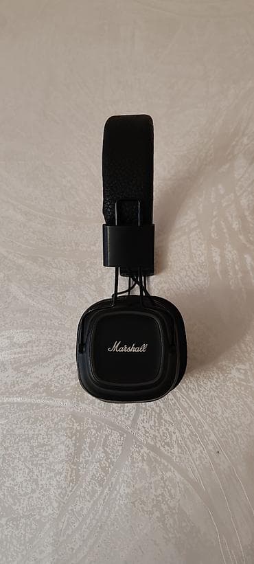 Звуковое оборудование: Pioneer DDJ-GRV6 DJ kontrolörü - 2 deckli, mərkəzdə 4 kanallı mikser — 10