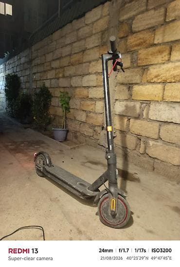 samokat scooter: Elektrik skuter – Xiaomi Mi Electric Scooter seriyası Tekerinde — 1