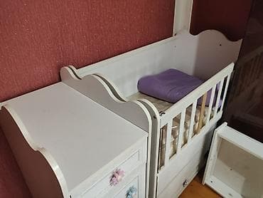 Uşaq beşiyi və komod dəsti - Material: ağ rəngli laminat/taxta