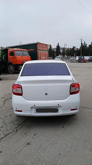 mersedes benz 190: Renault Logan: 1.6 l | 2014 il 313000 km Sedan — 2