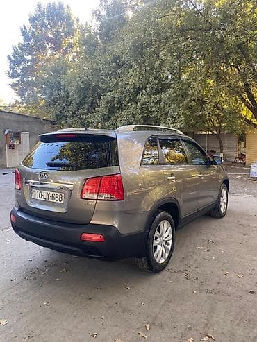 islenmis avtomobiller: Kia Sorento: 2 l | 2010 il Ofrouder/SUV — 4