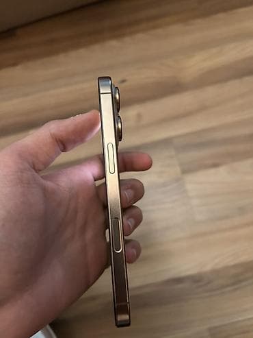 ipad 4 pro: IPhone 16 Pro, 128 GB, Qızılı, Face ID — 2