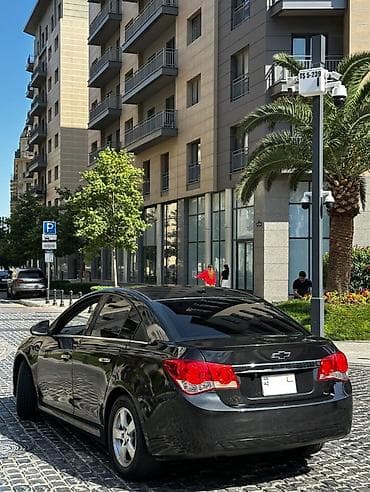 muherrik qoruyucu: Chevrolet Cruze sedan – şəhər və magistral üçün komfortlu və etibarlı — 2