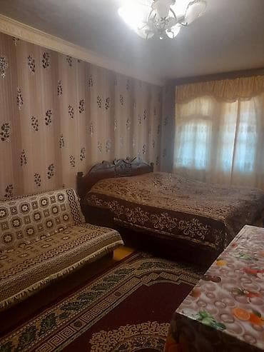 qax kirayə: Kirayə üçün tam mebellı 1 otaqlı mənzil Xüsusiyyətlər: - Geniş yataq — 3
