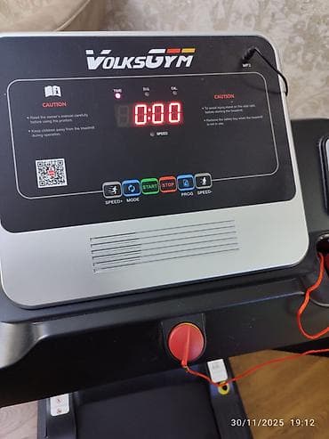 Velosipedlər: VolksGym qaçış trenajoru yenidir. Tek karopkAsi yoxdur .islenilmeyib — 2