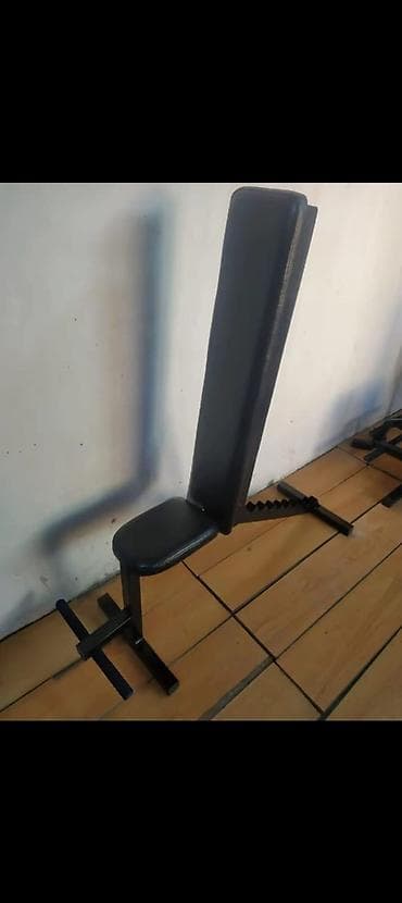 idman trenajorları: Tənzimlənən idman skamyası - Çoxfunksiyalı dizayn: arxa hissə — 4