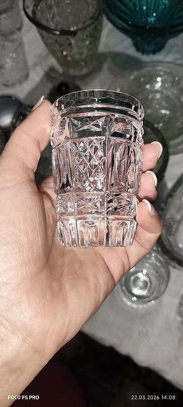 araq sekilleri: Qədəhlər, rəng - Bənövşəyi, Şüşə — 2