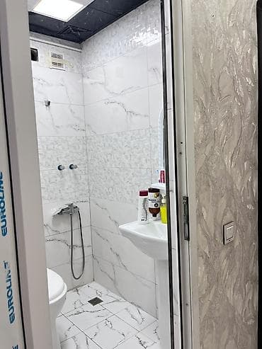 nizami metro: 1ci mikrorayon, 2 baci qalir. Əlave 1 xanima ehtiyac var. İsdeye — 6