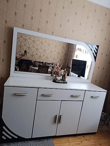 daraq desti: Ağ-qara rəng palitrasında müasir qonaq otağı mebel dəsti. Tərkib: - — 1