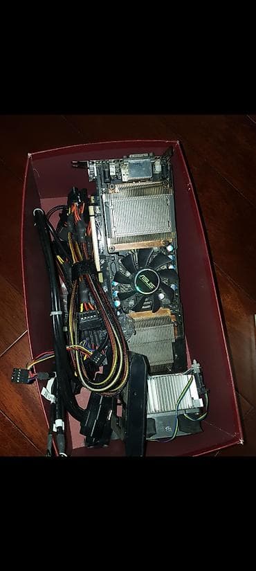 Kompyuter hissələri dəsti Tərkib: - ASUS markalı soyuduculu qrafik
