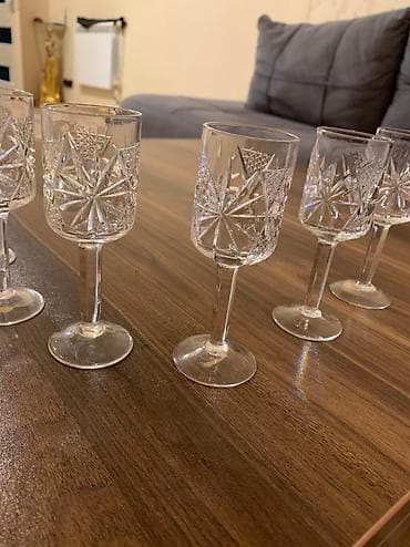 sederek ticaret merkezinde cilciraqlar: Qədəhlər — 2