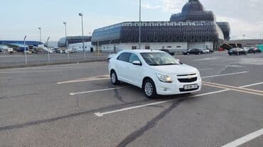 авто дешево купить: Chevrolet Cobalt: 1.5 l | 2014 il 250000 km Sedan — 4